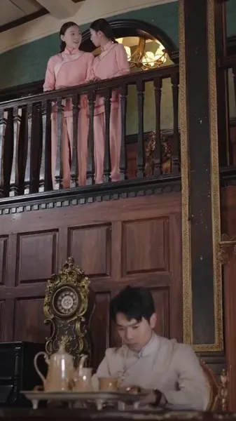 ติดกับในสายน้ำที่เงียบสงบ