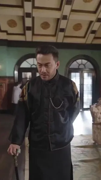 ติดกับในสายน้ำที่เงียบสงบ