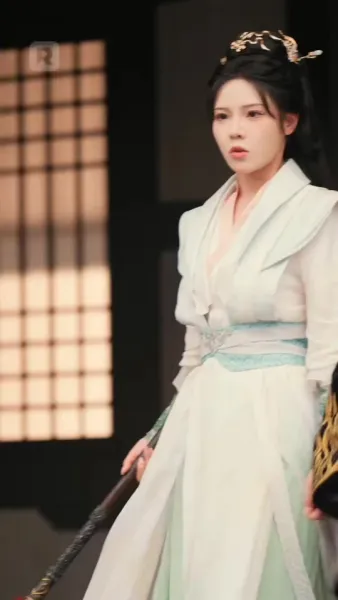 บุปผาบนอาชาศึก