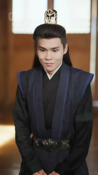 บุปผาบนอาชาศึก