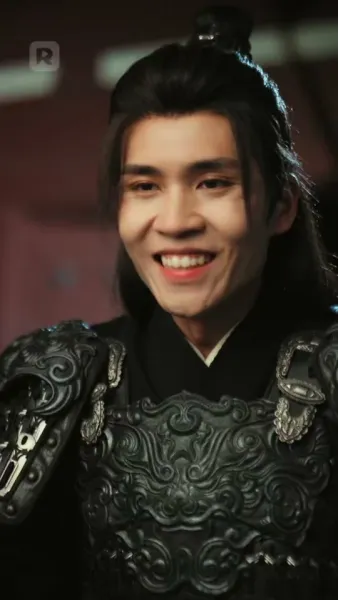 บุปผาบนอาชาศึก