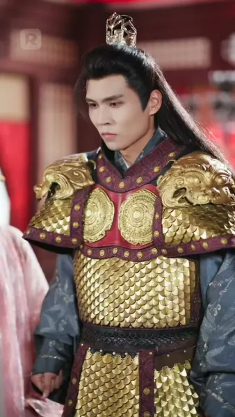 บุปผาบนอาชาศึก