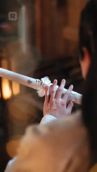 บุปผาบนอาชาศึก