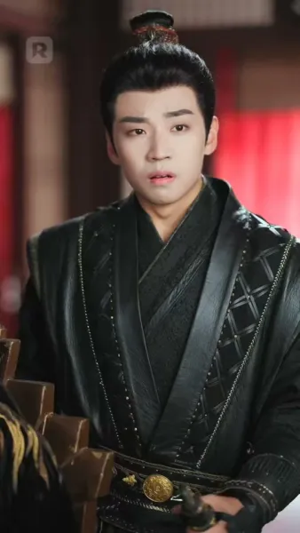 บุปผาบนอาชาศึก