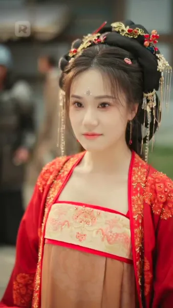 บุปผาบนอาชาศึก