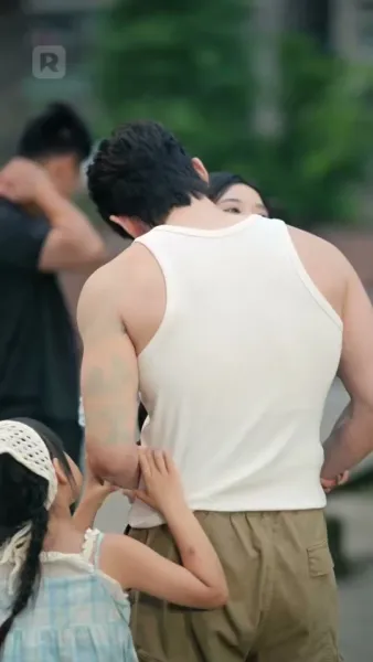 เขยที่ท่านตามหาคือประมุข