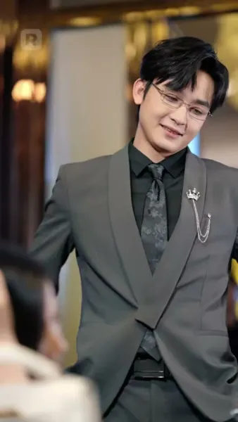 เขยที่ท่านตามหาคือประมุข