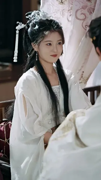 หงส์ลิขิตรักข้ามแดน