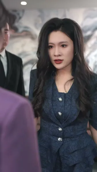 อย่าท้าทาย ทายาทสาว