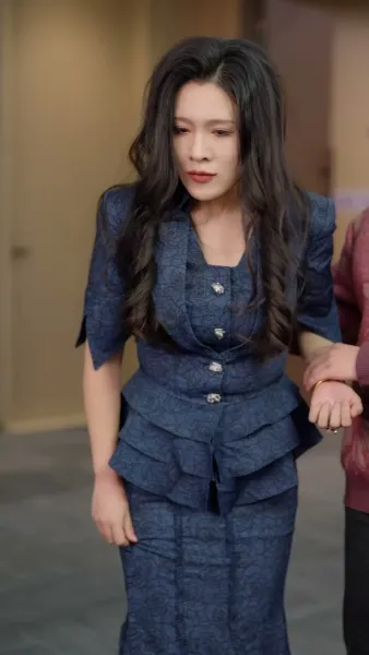 อย่าท้าทาย ทายาทสาว