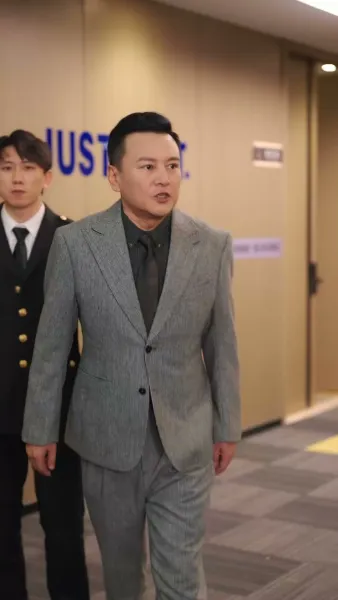 อย่าท้าทาย ทายาทสาว