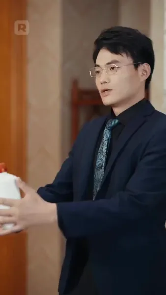 มหาเศรษฐีในร่างช่างก่อสร้าง