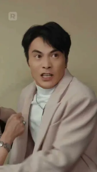 มหาเศรษฐีในร่างช่างก่อสร้าง