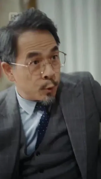 มหาเศรษฐีในร่างช่างก่อสร้าง