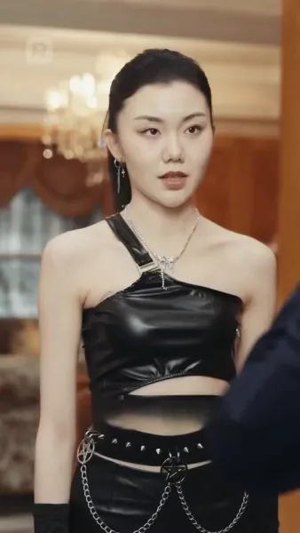 มหาเศรษฐีในร่างช่างก่อสร้าง