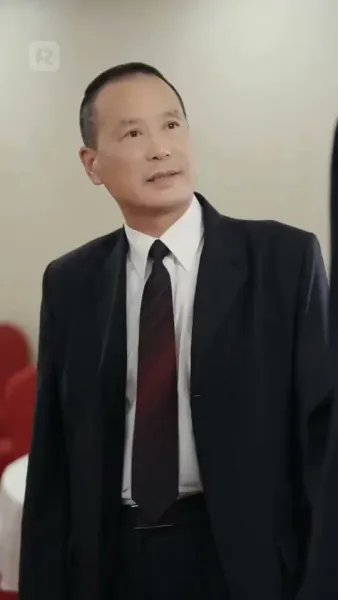 มหาเศรษฐีในร่างช่างก่อสร้าง