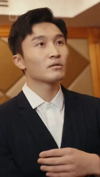 มหาเศรษฐีในร่างช่างก่อสร้าง