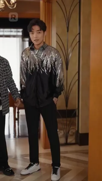 มหาเศรษฐีในร่างช่างก่อสร้าง