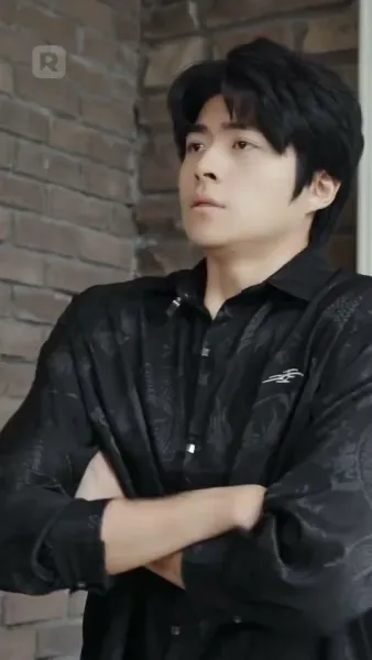 มหาเศรษฐีในร่างช่างก่อสร้าง