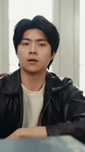 มหาเศรษฐีในร่างช่างก่อสร้าง