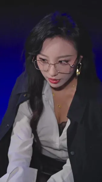 หนีตายกับบอสสาวสวย