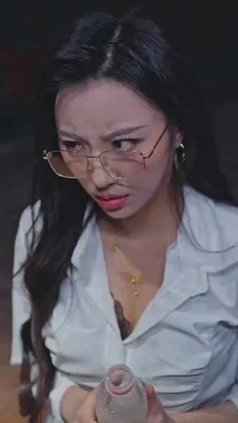 หนีตายกับบอสสาวสวย