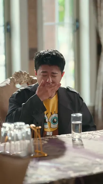 เงารักใต้ปีกหงส์