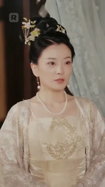 ตื่น มา อีก ที ก็ เป็น เจ้าสาว อวบ ของ พลทหาร