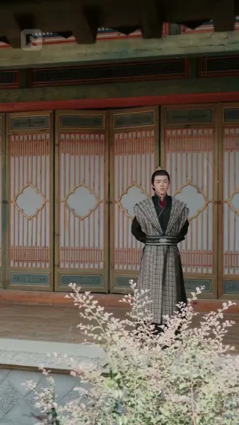 ตื่น มา อีก ที ก็ เป็น เจ้าสาว อวบ ของ พลทหาร