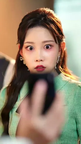 ข้ามกาลเวลามาคว้าพู่กัน