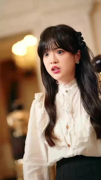 ข้ามกาลเวลามาคว้าพู่กัน