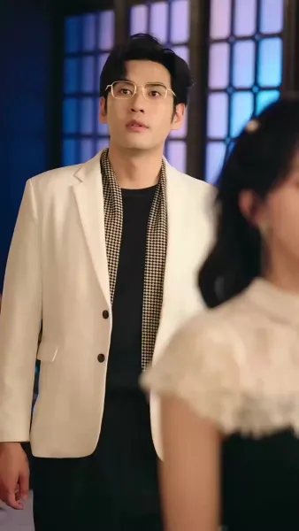 ข้ามกาลเวลามาคว้าพู่กัน