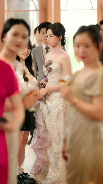 ข้ามกาลเวลามาคว้าพู่กัน