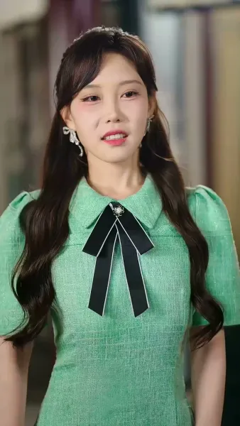 ข้ามกาลเวลามาคว้าพู่กัน