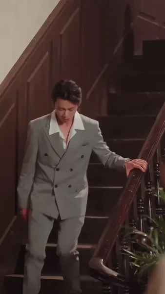 กุหลาบที่ร่วงหล่น