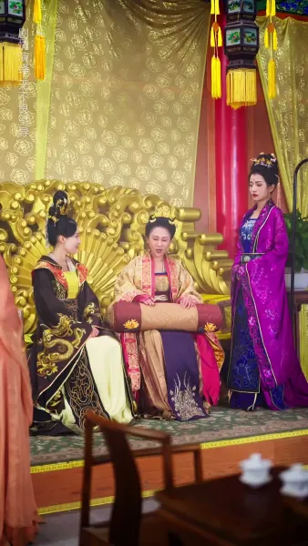 แค้นแห่งวังหลวง