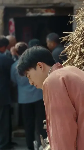 เขี้ยวและเงา