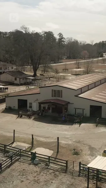 ถูกปลดปล่อยโดยชาวไร่สุดเซ็กซี่