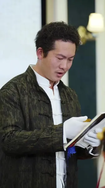 เจ้าตัวน้อยนำโชค ให้ท่านพ่อรุ่งเรือง