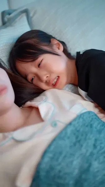 คำว่ารักคงยังไม่พอ