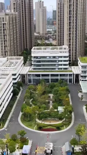 คำว่ารักคงยังไม่พอ