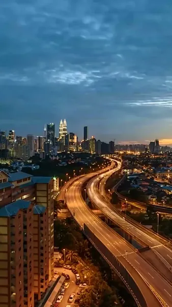 คำว่ารักคงยังไม่พอ