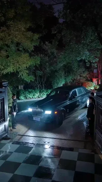 บทใหม่ที่โบกมือลา