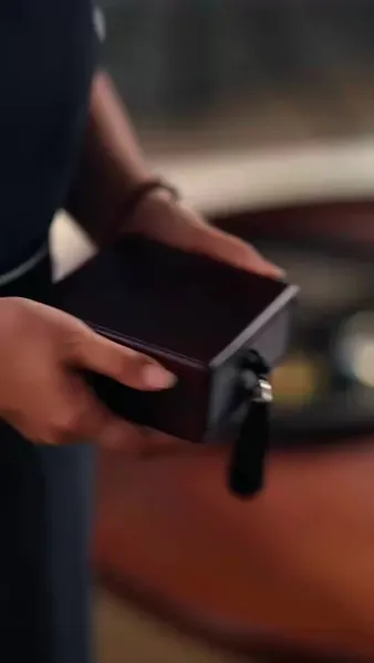 บทใหม่ที่โบกมือลา