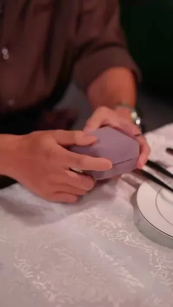 บทใหม่ที่โบกมือลา