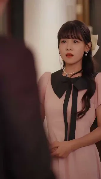 บทใหม่ที่โบกมือลา