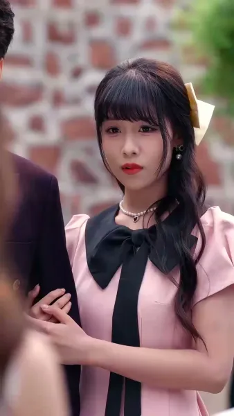 บทใหม่ที่โบกมือลา