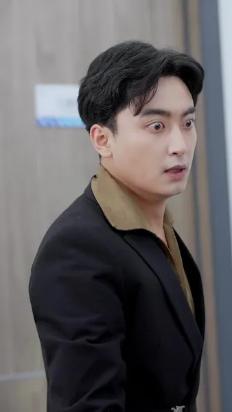 ล่องเรือข้ามชะตา