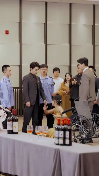 ล่องเรือข้ามชะตา