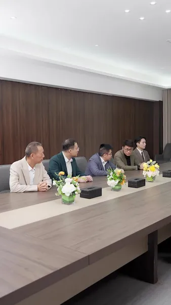 ล่องเรือข้ามชะตา